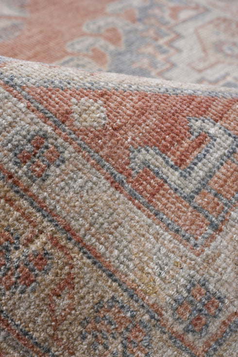 Antique Veece Area Rug (8' x 10')